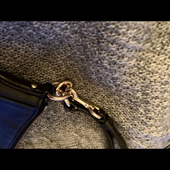 Like new Coach crossbody bag - Picture 5 of 9